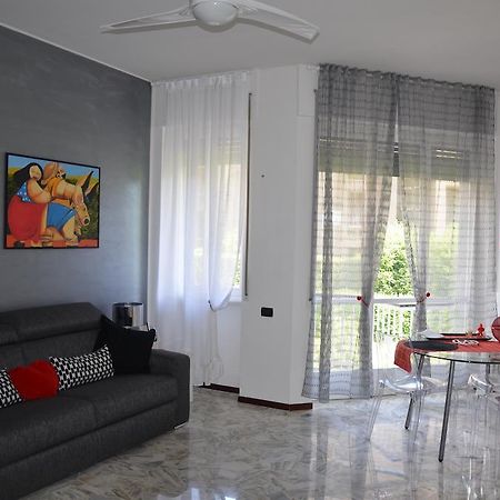 Green Quercia Apartment كومو الغرفة الصورة