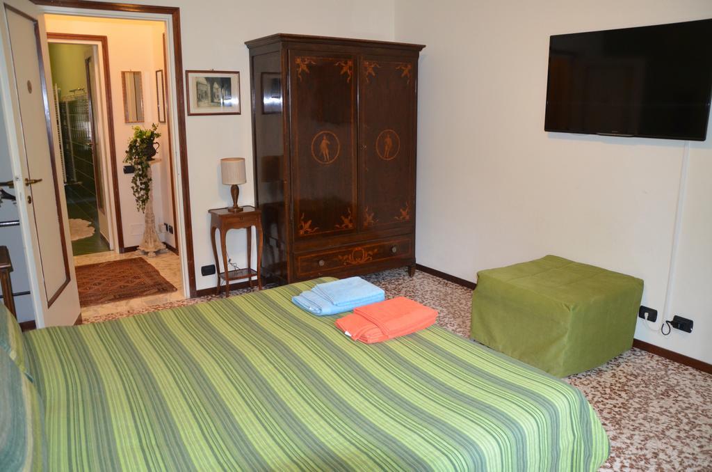 Green Quercia Apartment كومو الغرفة الصورة