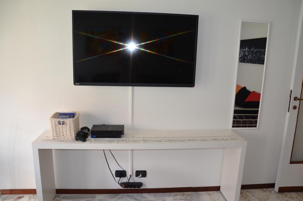 Green Quercia Apartment كومو الغرفة الصورة